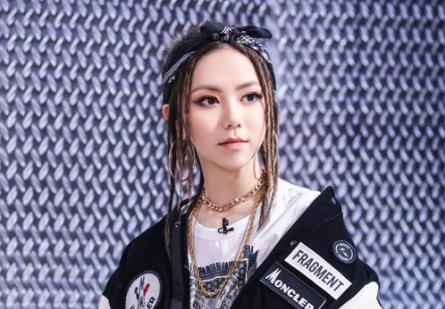 比较浅易的女生脏辫编法，女生日常脏辫图片大全